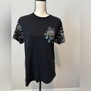 Men’s Fresh Laundry Tee / Size Medium